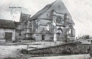 Carte postale allemande envoyée en 1916 montrant l’église d'Autrêches en ruines 