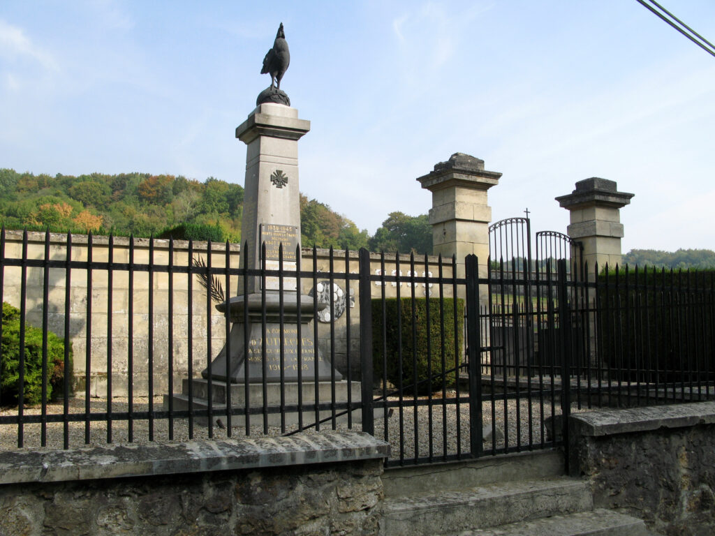 Autreches cimetière 60350 Oise