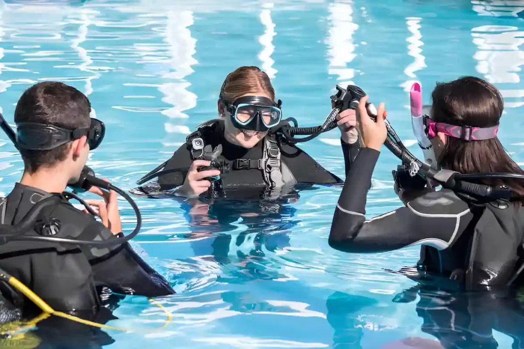 Dauphin Club - baptême plongée en piscine à proximité d'Autrêches